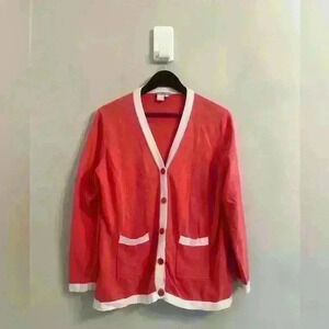 Evelyn and Arthur 2 piece Cardigan Set , Shell Inside Size L  Cardigan Size XL